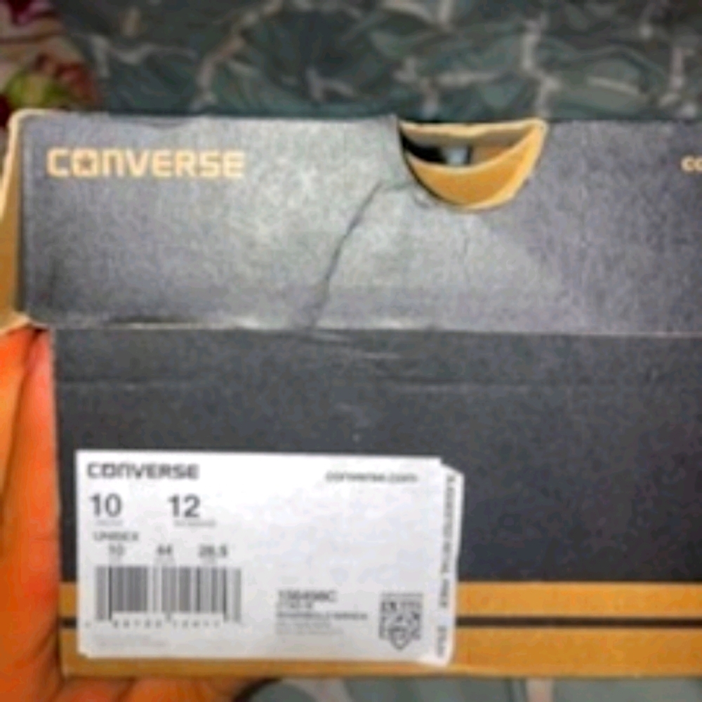 Converse mid top